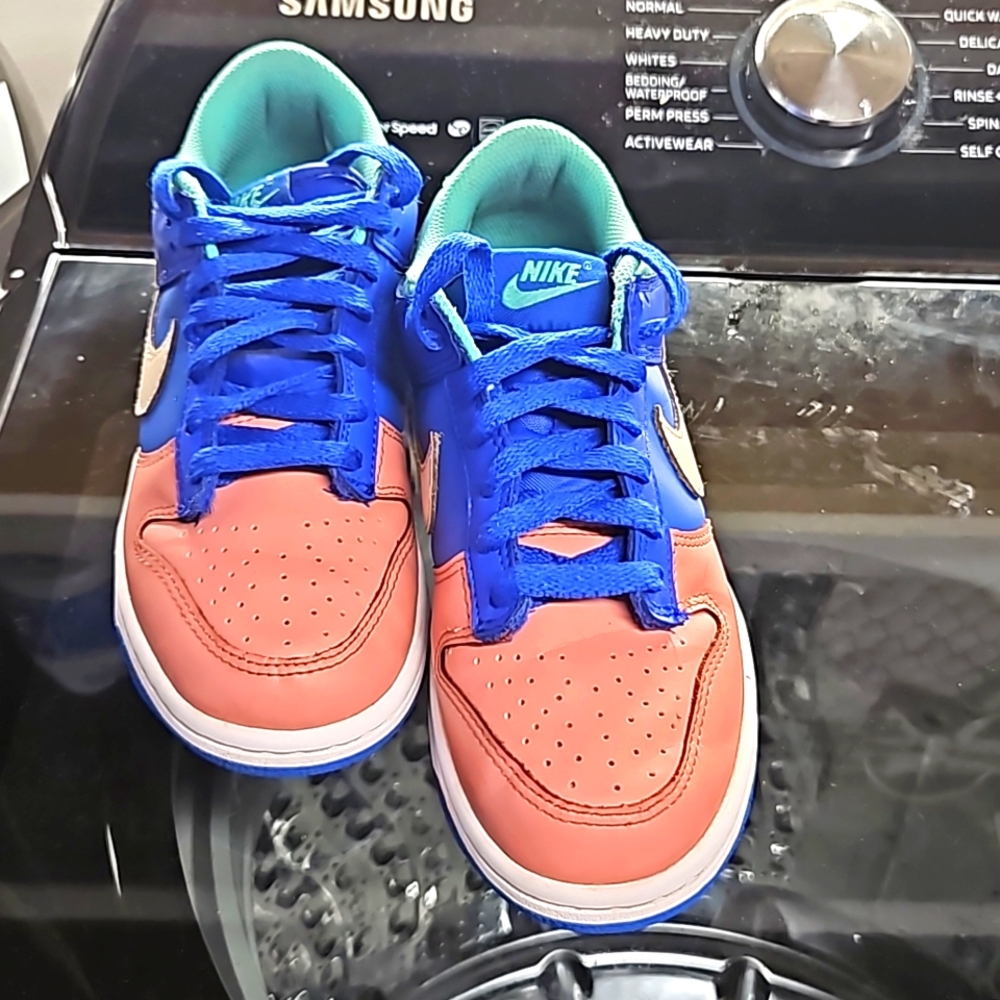 Big Kids Nike Dunk Low SE Salmon Toe Hyper Royal/Sanddrift
